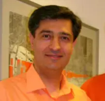 Dr. med Reza Touhidi